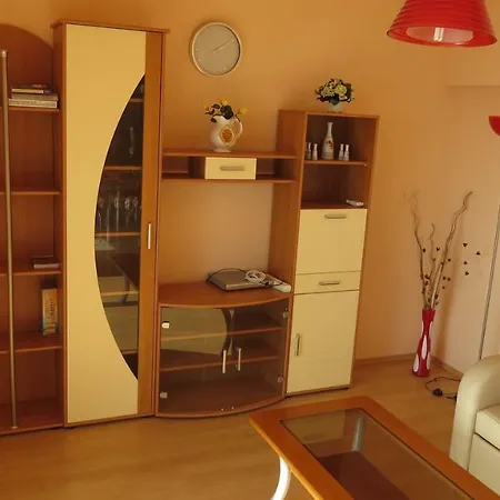 Magistrala Apartmán Jesenice (Split-Dalmatia)