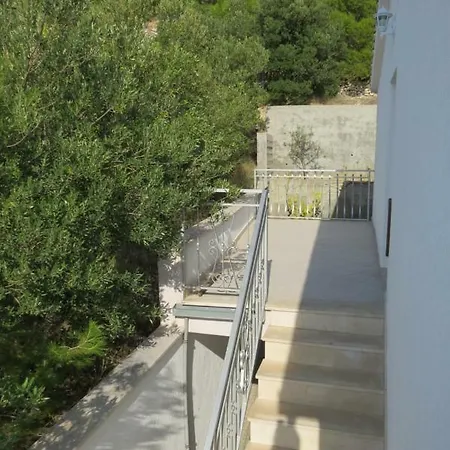 Magistrala * Jesenice (Split-Dalmatia)